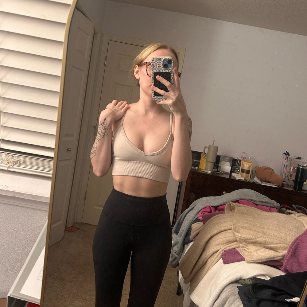 LULULEMON light pink bra